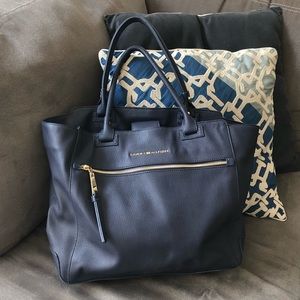 Tommy Hilfiger Navy Shoulder Bag